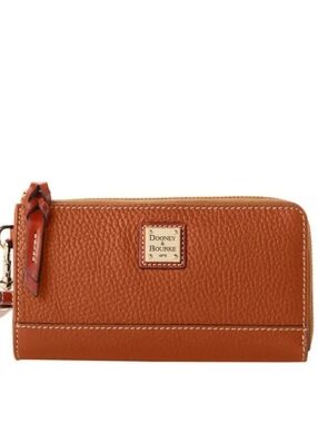 🔥Dooney & Bourke Pebble Grain Zip Wristlet In Caramel W/Gold Hardware, NEW